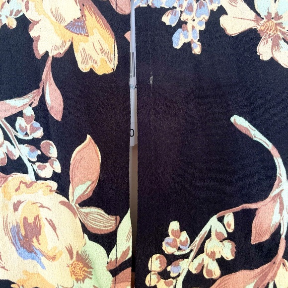 ASTR the label black multi-floral dress, NWT, size S - Picture 7 of 12